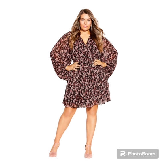 City Chic Dresses & Skirts - City Chic Ditsy Romance Floral Dress